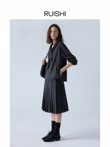 epoque de rueen | Afternoon Bookstore Intellectual Style Hooded Tie Shirt Pleated Midi Skirt