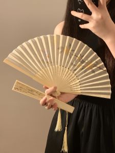 Quạt Gấp Phong Cách Cổ Điển Nhẹ Cho Phụ Nữ Mùa Hè Quạt Gậy Múa Hanfu Trung Quốc Truyền Thống Quạt Tre Cầm Tay Quạt Trang Trí