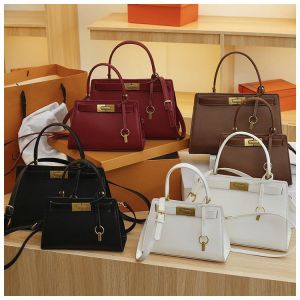 (COD) Tas Selempang Wanita Import GTF7106