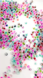ลูกปัด เม็ดทราย ใส สอดใส้ ขนาด3mm พวงกุญแจ อุปกรณ์งานฝีมือ ของตกแต่ง DIY งานร้อยกำไล