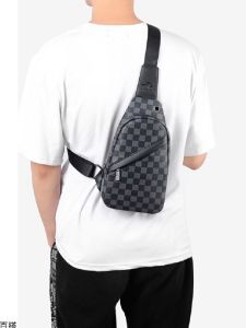 Fashionable Men's Crossbody Chest Bag: A Stylish Single Shoulder Sling Bag