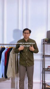 DGM kemeja pria lengan panjang polos kemeja polos tactical kemeja baby canvas maroon double pocket 1792