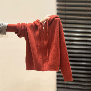 เสื้อสเวตเตอร์ถักมีฮู้ดแขนยาวหนาสำหรับผู้หญิง ฤดูใบไม้ร่วง/ฤดูหนาว 2025 ทรงหลวม คอกลม ผ้าฝ้ายผสมโพลีเอสเตอร์