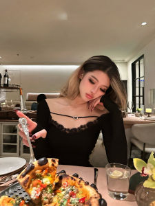 Áo Sơ Mi Nữ Cổ Vuông Ren Gợi Cảm Màu Đen Mùa Đông Áo Lót Dài Tay Thường Xuyên Áo Chui Đầu Dài Vừa Phải Màu Trơn