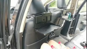 ถาดวางอาหาร เครื่องดื่ม เบาะหลังรถ ในรถยนต์ คุณภาพสูง แข็งแรงทนทาน สามารถติดตั้งไว้ด้านหลังเบาะรถยนต์ ติดตั้งง่าย ใช้งานง่าย