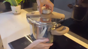 Nồi áp suất inox đa năng Engler EL9112 dung tích 6L là sản phẩm chất lượng phù hợp cho gia đình từ 4-6 người.