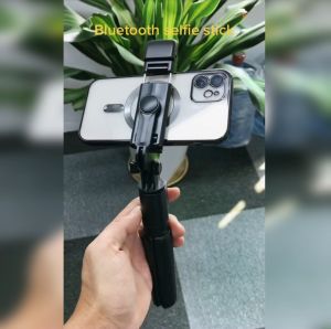 TRIPOD SELFIE STICK - 70CM EXTENDABLE STAND WITH FILL LIGHT BLUETOOTH REMOTE CONTROL