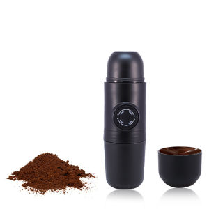 Manual pressurized coffee machine small and portable handheld espresso machine for household travel and picnic use