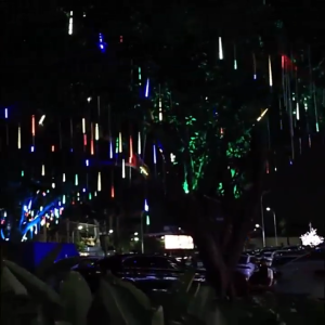 Waterproof 300LED Solar Meteor Shower Rain Lights Outdoor ip65 8Tubes 30cm/45cm LED Strip Christmas Light Garden Holiday Wedding Party New Year Halloween Festival Tree House Decoration