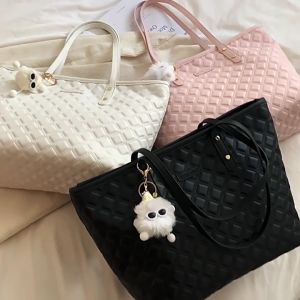 Túi tote nữ túi đeo vai màu trơn da pu kiểu dáng Trần Trám vừa a4 tặng móc gấu dễ thương Thanhthushop68 921