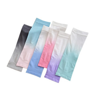 D.S. ปลอกแขนกันแดด สัมผัสเย็นฉ่ำ สีทูโทน มีกลิ่นหอมอ่อนของผ้า cooling arm sleeves
