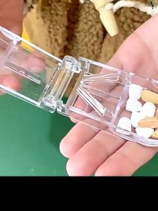 ที่ตัดแบ่งยา ตลับแบ่งยา ซีรีบเส้นใบมีดคม พกพาสะดวก รุ่นใหม่