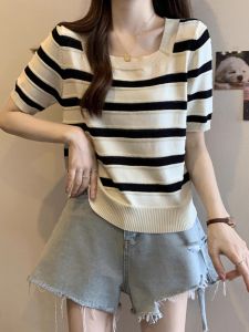 Vintage Stripe Short Sleeve T-Shirt Womens Summer Plus Size Chubby Girl Slim Looking Tops Chic Design Contrast Color Square Collar Knitwear