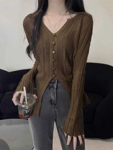 Brown Split V Neck Maillard Knitting Long Sleeves Bottoming Shirt Womens Fall Slim Fit Slimming Sense of Design Inner Wear Blouse