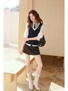 MIUCO | Bộ Áo Sơ Mi Trắng Vest Len và Chân Váy A-Line Phong Cách Preppy