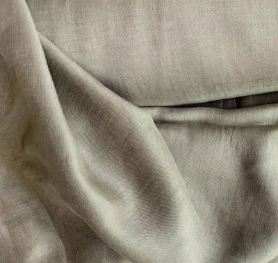 Vải linen tưng premium 100% linen. Hàng áo. Lên quần đầm váy cần lót. Đã wash. Định lượng 100gsm. Mỏng nhẹ