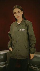 Jaket Stylish & Nyaman untuk Aktivitas Outdoor: Moral Flat-Jaket-Windbreaker Born To Lead Hitam