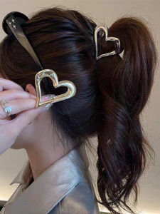คลิปหนีบผมโลหะรูปหัวใจใหม่สไตล์หวานและเย็น ทรงผมหางม้าสูงไม่สมมาตร ครึ่งผม ทรงผมสุดหรูหรา INS สำหรับผู้หญิง