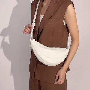 Manluo tas wanita Shoulder Bag Tas Selempang Handbag terbaru 2025 Fashion Tas tangan Tas Bahu Tunggal Half Moon Sling Bag Gaya Modern Kapasitas Besar