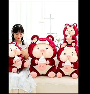 gấᴜ Bông Heo Cosplay gấᴜ Dâu Cầm Bình Sữa Heo Sữa Mặc Áo Lotso mũ cởi ra được K3T1