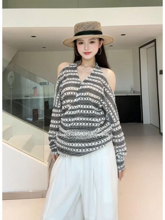 YUEZHONGWEI | เสื้อถักคอวีลายขวางสีบล็อก หลังเปิด สายคล้องไหล่ | Lazada ...