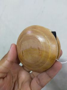 Yoyo - yoyo kayu - permainan anak - permainan keseimbangan - permainan berputar - mainan tradisional