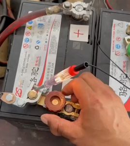 ขั้วแบตเตอรี่ พร้อมสวิตซ์ตัดไฟ เสียบขันน๊อต ขนาด 15-17 มม (CBT01)