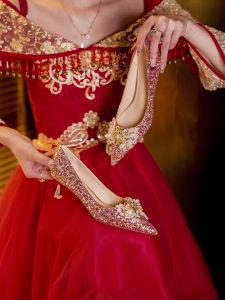 Elegant Red Chinese Cheongsam Wedding Shoes Low Heel Slim Heel High Heel Foot Comfortable New 2024 Womens Fashion Single Shoes