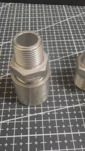 นิปเปิ้ลลด สเตนเลส304 3/8 x 1/2 (DN15*DN10)