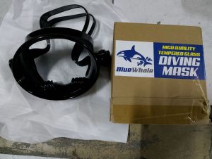 DIVING MASK / DIVING GOGGLES WATERPROOF TEMPERED GLASS STAINLESS STEEL FISHERMAN SWIMMING GOGGLES SNORKELING MASK