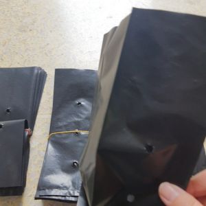 ถุงเพาะชำ ถุงเพาะกล้าสีดำ เจาะรู จำนวน 500 กรัม 1 กิโล ถุงเพาะกล้า ถุงเพาะต้นไม้ nursery bag planting bag ถุงพลาสติก ถุงเพาะต้นกล้า ถุงเพาะเมล็ด