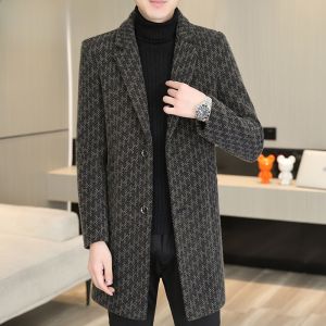 HENGYUANXIANG | Hengyuanxiang 2025 Mens Plaid Woolen Coat Mid-Length Thickened Autumn Winter Fleece Lined Fashionable Urban Style Windbreaker