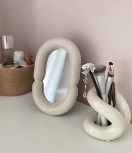 Creative Life Bends and Hitches Series Ceramic Toothbrush Holder Storage Rack