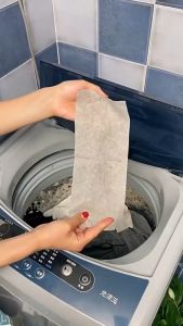 50pcs Laundry Color Absorbing Anti-Dye Paper Kertas Anti-Pewarna Penyerap Warna Dobi