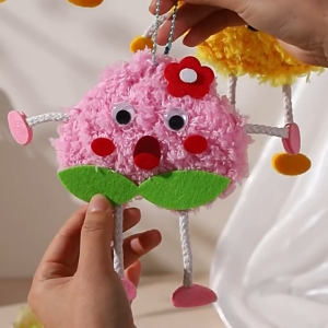 Trò chơi thủ công - Tự làm móc khóa len cho bé