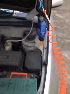 Hút e dầu phanh ô tô xe máy