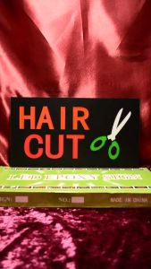 ป้ายไฟ LED รูปสีสันสดใส ป้าย灯สำหรับร้านแฮร์คุณภาพสูง แสงสว่างประหยัด พร้อมปลั๊ก Universal