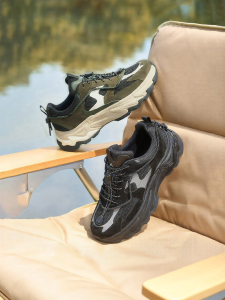 Elevating Breathable Sport Shoes