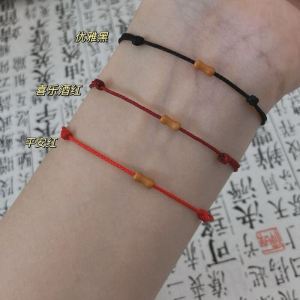 สร้อยข้อมือผ้าฝ้ายลินินเรียบง่ายของคู่รักโหนดไม้ไผ่สายสีแดงออกแบบเมล็ดมะกอกสําหรับนักเรียนและเพื่อนที่ดีที่สุด