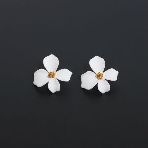 French Brand Garden Series French style Retro White Flower Lily Fresh 925 Silver Needle Stud Earrings Gift