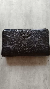 Ví cầm tay Huy Hoàng da cá sấu 1 khóa màu đen HK3226