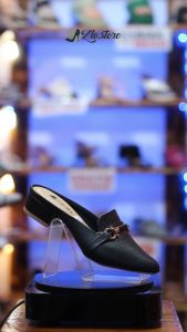 Yoshiko Sandal Wanita LNB 01 Flat Mules: Model Kekinian Hak Tahu 3cm Elegan Nyaman untuk Harian