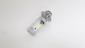 หลอดไฟหน้า รถจักรยานยนต์ ทนทาน กันกระแทก กันน้ำ ชิป LED8ชิป มีไฟต่ำและสูงในตัว แสงขาว การติดตั้งจะสะดวกยิ่งขึ้น พร้อมส่ง