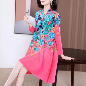 Nova quality⭐One person one pleat ⭐Miyake fold high-grade printed middle-aged mother dress age reduction dress spring new temperament fat mm fold large size womens wear