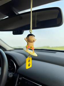 Surfing Crayon Shinchan Car Decoration Pendant Creative High-End Automobile Decorations Girls Handbag Accessories Gifts