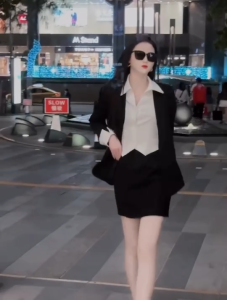 ชุดสูทกระโปรง สีดำ เสื้อเบลเซอร์+กระโปรงสไตล์เกาหลี คอปก สำหรับผู้หญิง แฟชั่นเรียบหรู SUIT-32