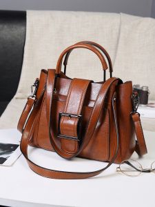 Trendy Fashionable Large Capacity Leather Feel Womens Crossbody Bag Versatile Handbag Single Shoulder Bag Soft Surface Zipper Closure