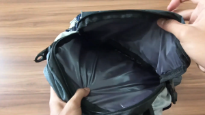 Premium Waist Bag / Sling Bag Pria - Multifungsi Tas Pinggang dan Selempang Cordura Nilon Tawon