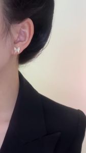 Sepasang Anting Kupu Gaya Rumbai Wanita Dewasa Aksesoris Perempuan Korea Hiasan Telinga Titanium Alloy Import / Anting Cantik / Anting korea/ Anting Fashion/Anting Wanita DMO H18