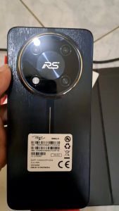 {\n    \"article\": \" Itel RS4 NFC 8/128 HITAM | 12/256 garansi like new fullset